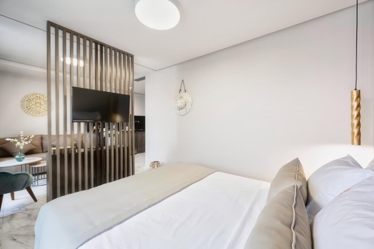 Evitel Luxury Living Aparthotel Ханиоти Екстериор снимка