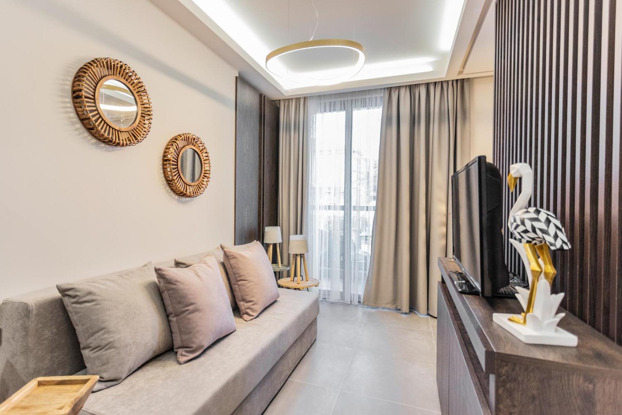 Evitel Luxury Living Aparthotel Ханиоти Екстериор снимка