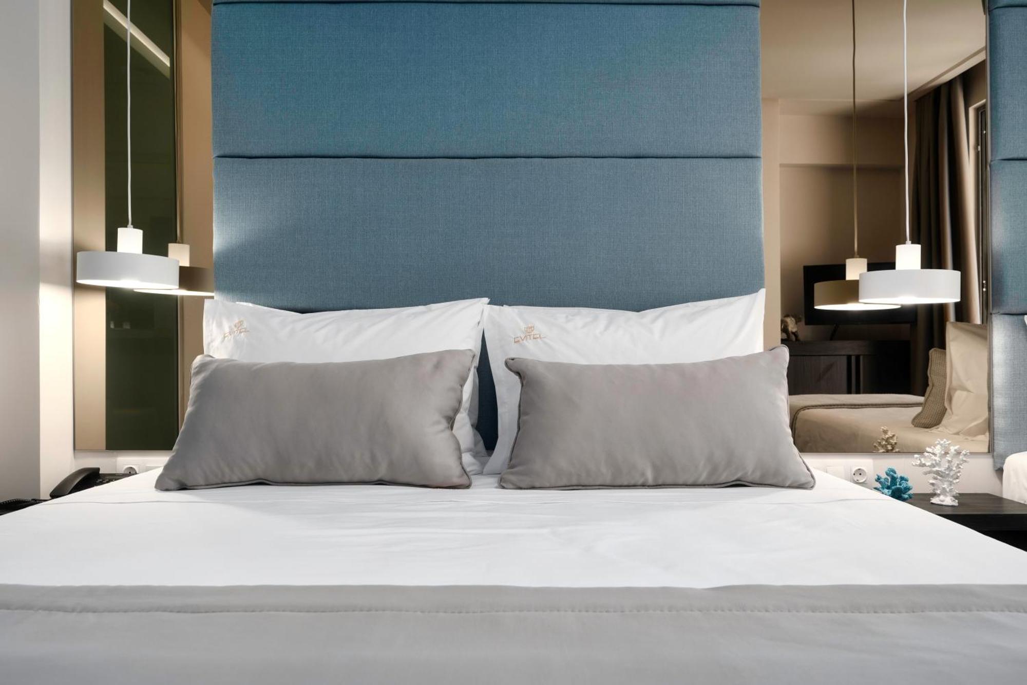 Evitel Luxury Living Aparthotel Ханиоти Екстериор снимка