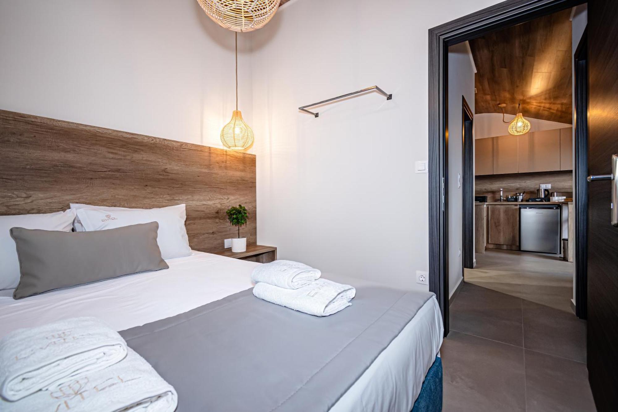 Evitel Luxury Living Aparthotel Ханиоти Екстериор снимка